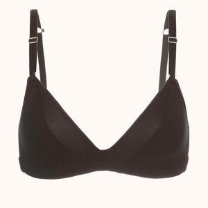 All-Day Deep V No-Wire Bra (Lively)